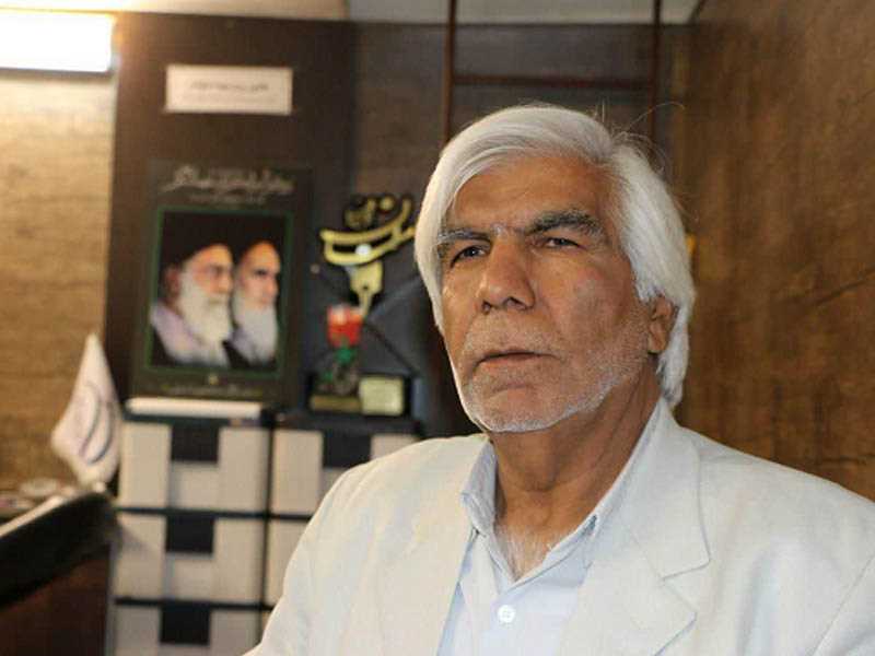 کاظم دهقانیان فرد، ادیب فرهیخته، استاد دانشگاه و از شاعران به نام دیارر کازرون
