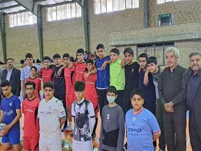 دبیرستان هوشمند مفید دوره اول
