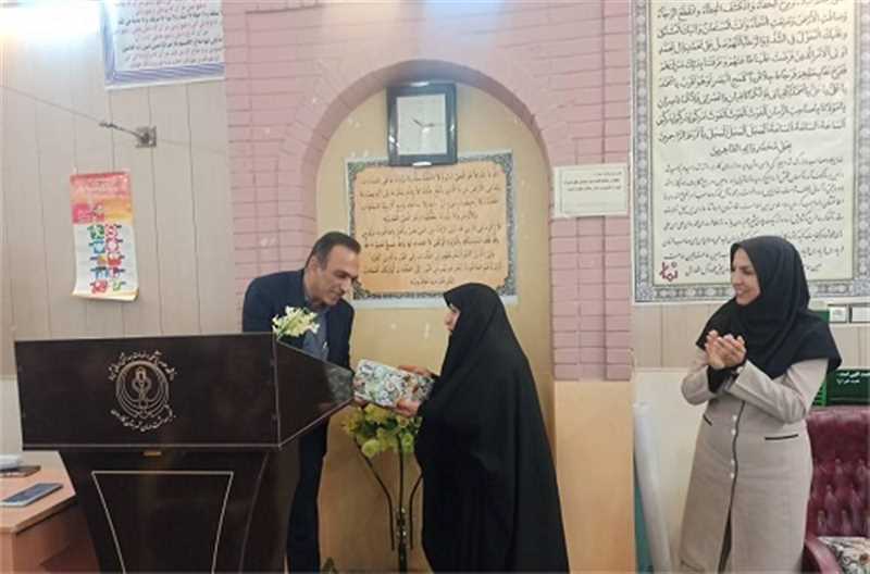 به مناسبت هفته ملی مبارزه با سرطان و هفته ملی جوان برگزار شد؛ کارگاه آموزشی ویژه داوطلبان سلامت محلات شهرستان کازرون