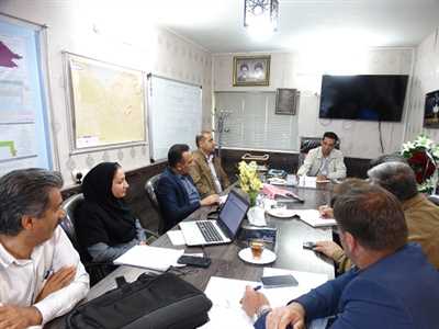 نشست بررسی و رفع مشکلات رانندگان استیجاری در شبکه بهداشت و درمان کازرون