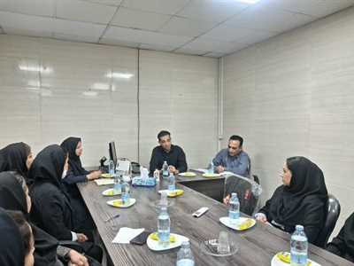 نشست بررسی چالش های مراقبان سلامت بخش خصوصی با حضور سرپرست شبکه بهداشت و درمان کازرون