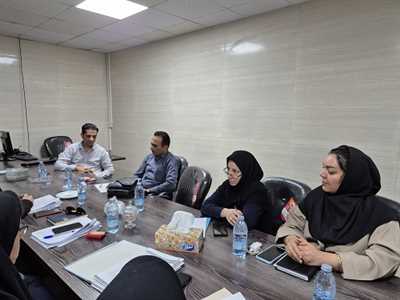 تاکید بر ضرورت پایش مستمر عملکرد پزشکان خانواده شهری در نشست سرپرست شبکه بهداشت و درمان با مسوولان و ناظران مراکز خدمات جامع سلامت کازرون
