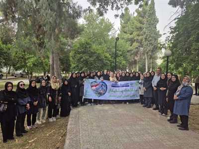 برگزاری آیین پیاده روی صبحگاهی ویژه داوطلبان سلامت شبکه بهداشت و درمان کازرون