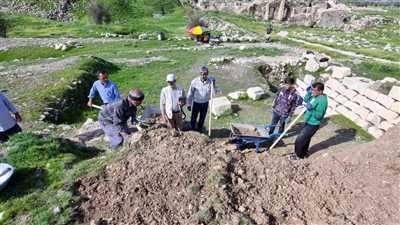  آغاز عملیات بسیار مهم کاوش باستان شناسی در پر ابهام ترین اثر معماری مجموعه (بنای منسوب به کاخ والری