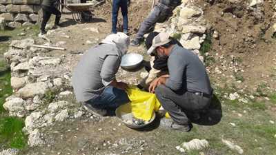  آغاز عملیات بسیار مهم کاوش باستان شناسی در پر ابهام ترین اثر معماری مجموعه (بنای منسوب به کاخ والری