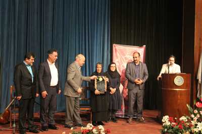 مراسم اعطاء ششمین نشان باستان شناسی دکتر عزت الله نگهبان