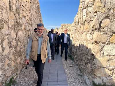 بازدید از مجموعه تاریخی شهر بیشاپور