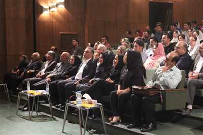 مراسم اعطاء ششمین نشان باستان شناسی دکتر عزت الله نگهبان